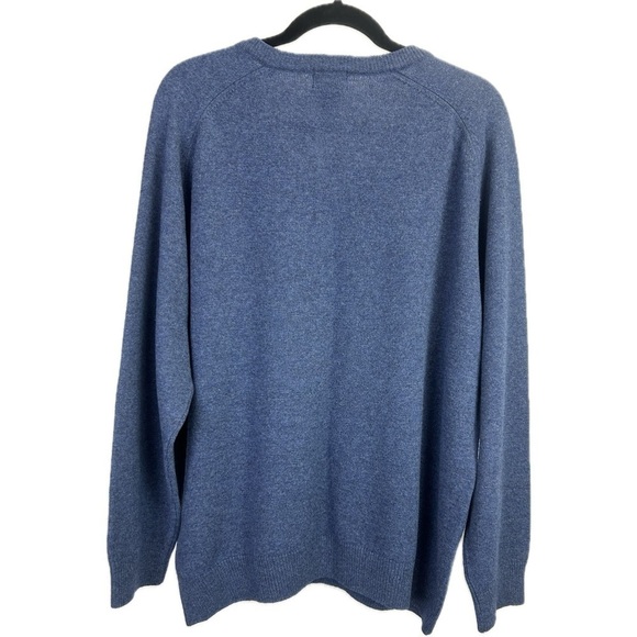 L.L. Bean Lambswool Men’s V-Neck Sweater Size XL - Picture 3 of 5